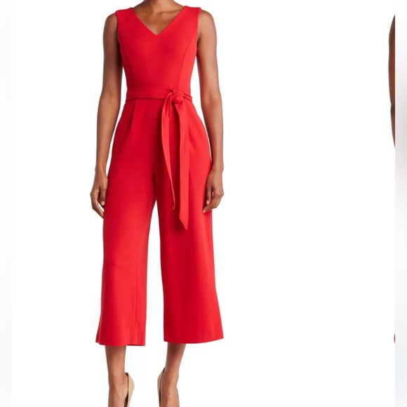 Calvin Klein Pants - Calvin Klein V-Neck Jumper - Size 4